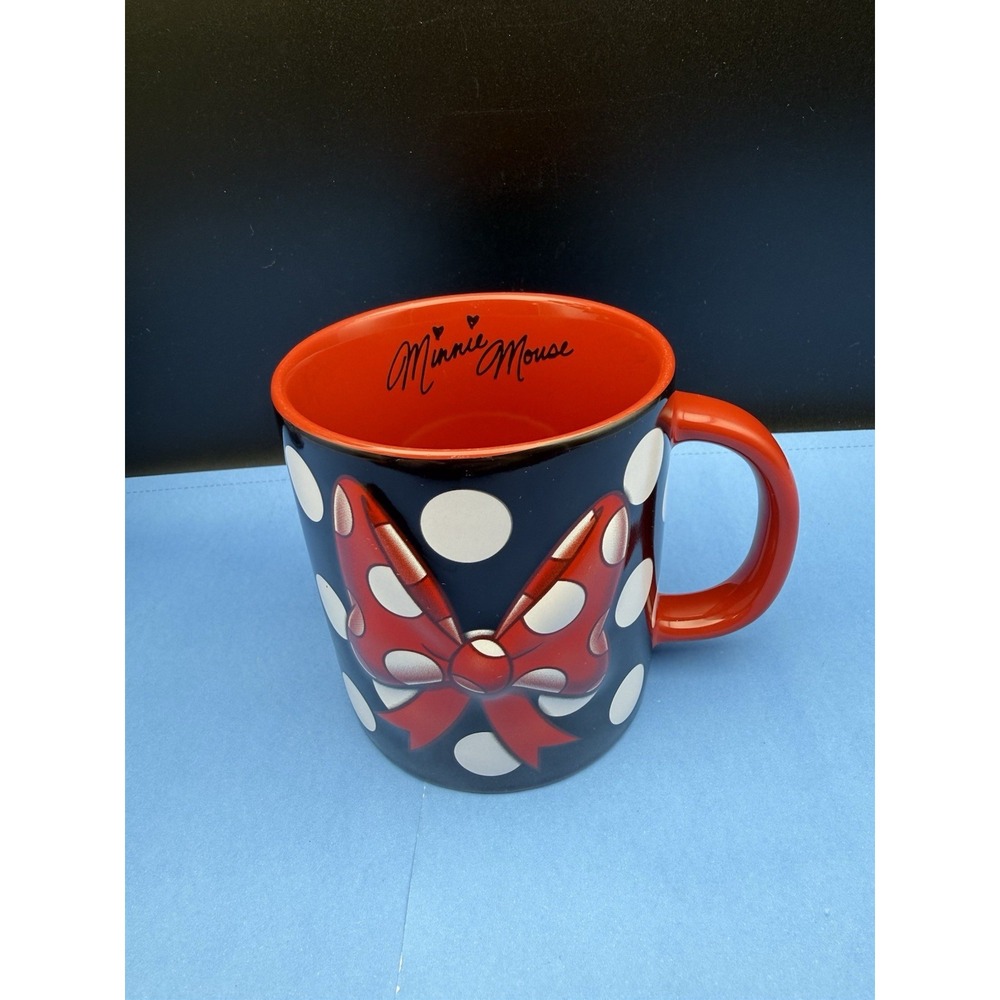 Disney Parks Minnie Mouse 16oz Ceramic Mug Cup Polka Dot 3D Bow